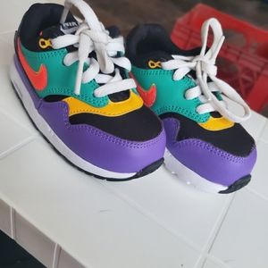 Air max kids size 6